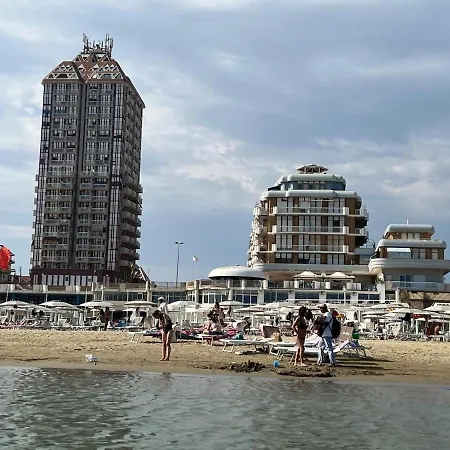 Dolce In Apartamento Nettuno