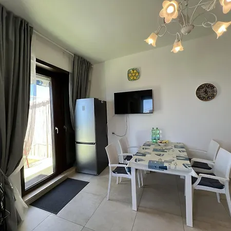 Dolce In Apartamento Nettuno